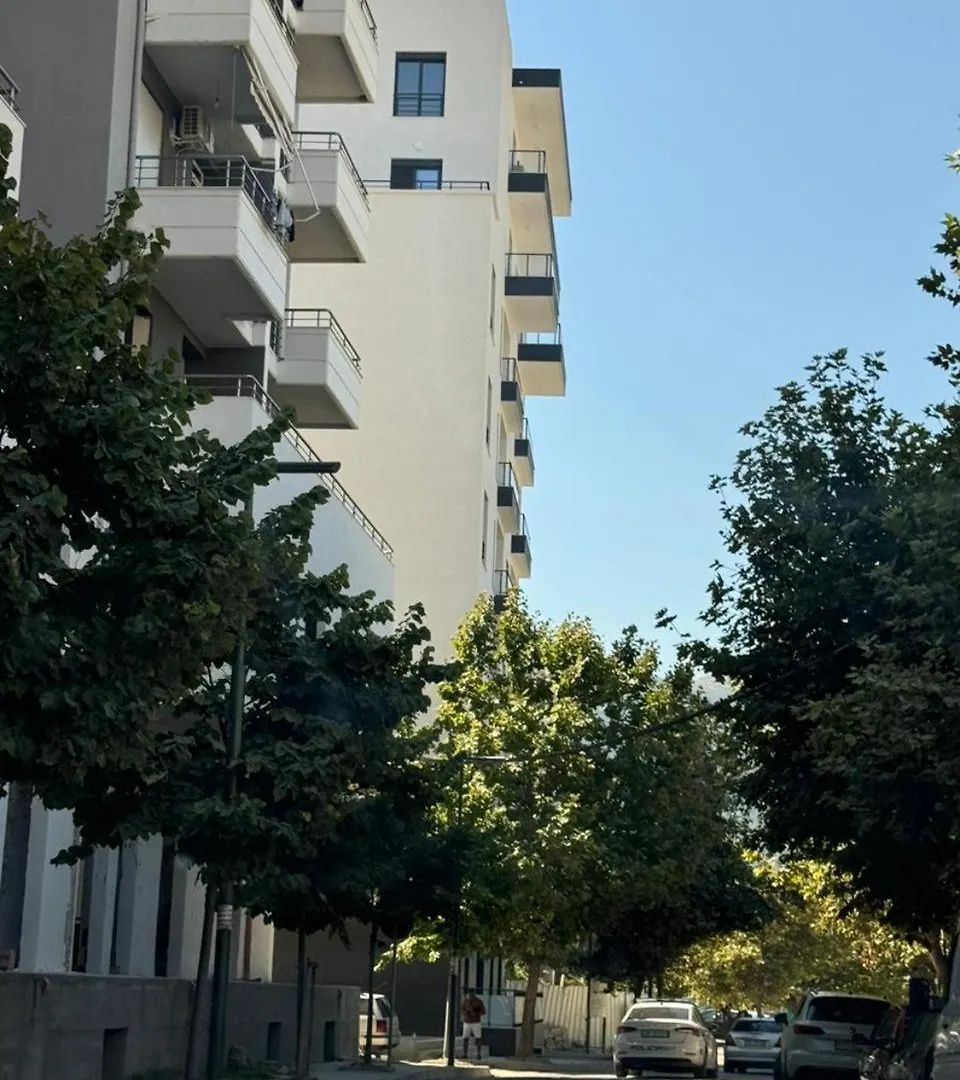Henri Apartament Lungomare Vlorë 0*,